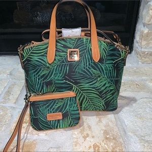 ⭐️Brand New⭐️Siesta Satchel & Medium Wristlet